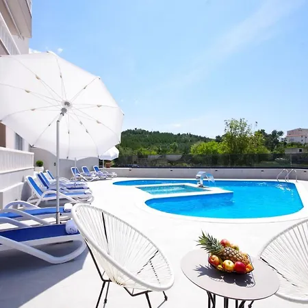 Family Friendly With A Swimming Pool Promajna, Makarska - 21102 Promajna