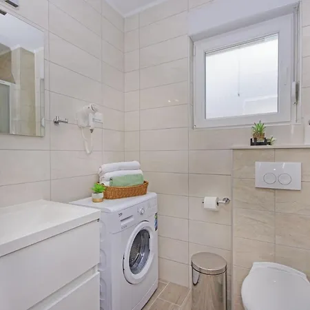 Family Friendly With A Swimming Pool Promajna, Makarska - 21102 Apartment Promajna