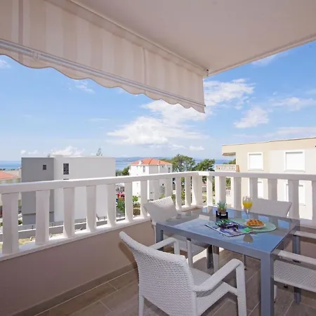 Family Friendly With A Swimming Pool Promajna, Makarska - 21102 Apartment