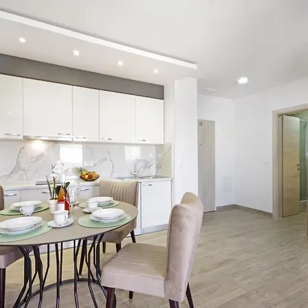 Family Friendly With A Swimming Pool Promajna, Makarska - 21102 Apartment *