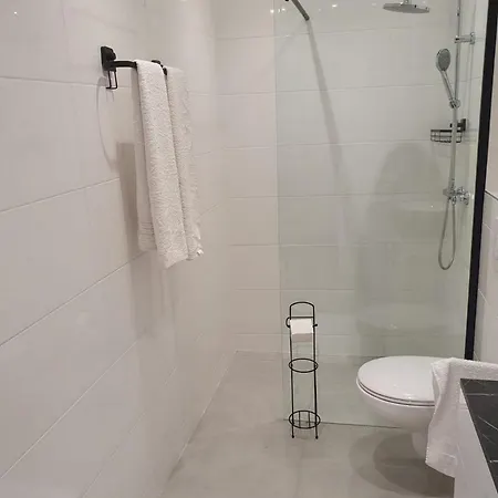 Family Friendly With A Swimming Pool Mastrinka, Ciovo - 23984 公寓