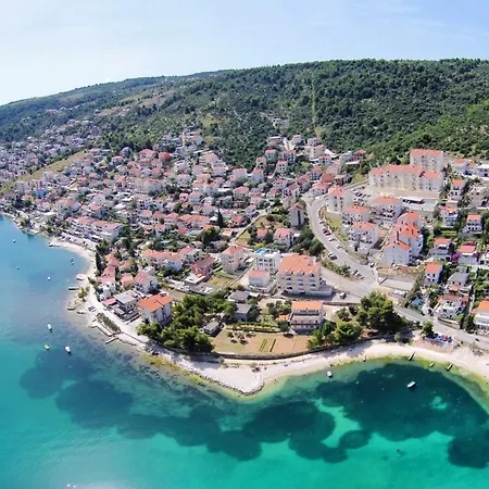 公寓 Family Friendly With A Swimming Pool Mastrinka, Ciovo - 23984