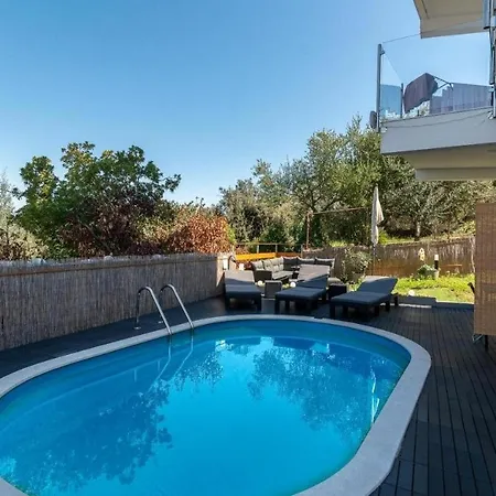 Family Friendly With A Swimming Pool Mastrinka, Ciovo - 23984 *